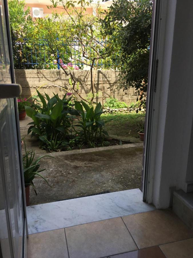 Irini Boutique Rooms!!! Himarë Exterior foto