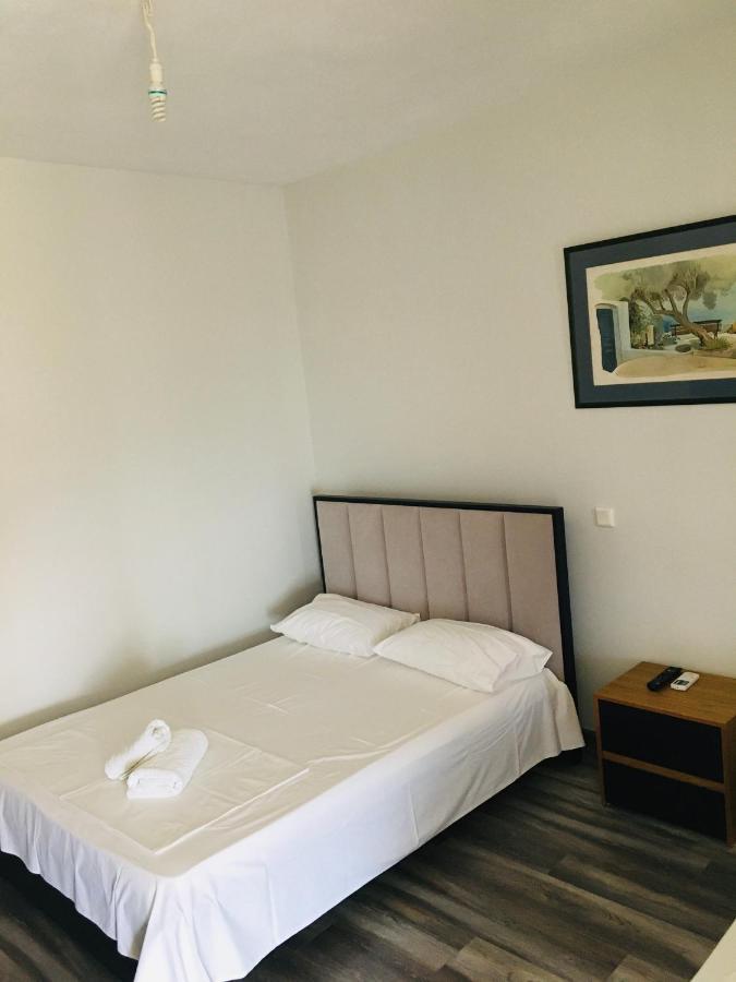Irini Boutique Rooms!!! Himarë Exterior foto