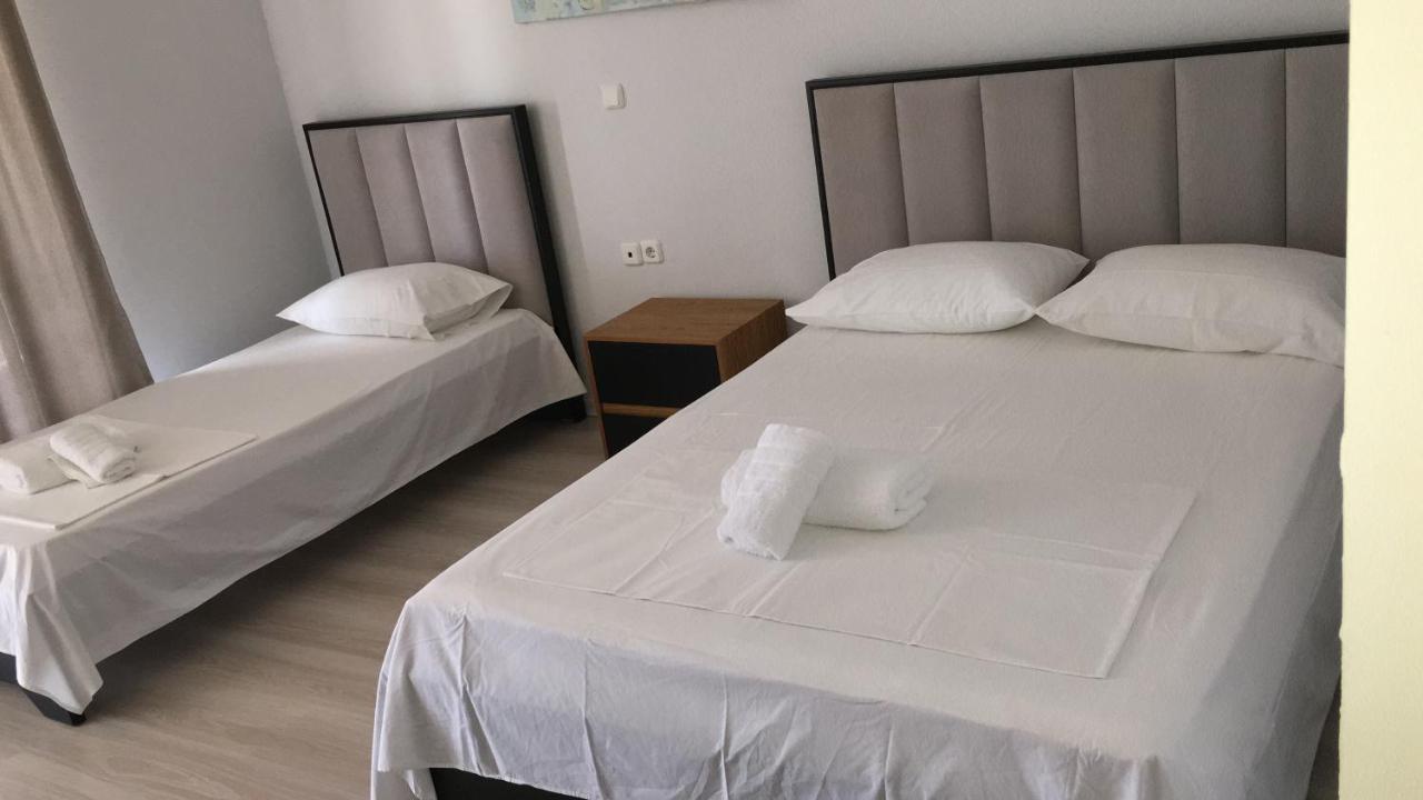 Irini Boutique Rooms!!! Himarë Exterior foto