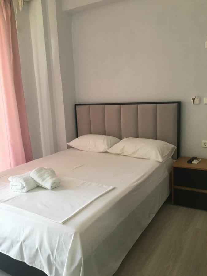 Irini Boutique Rooms!!! Himarë Exterior foto