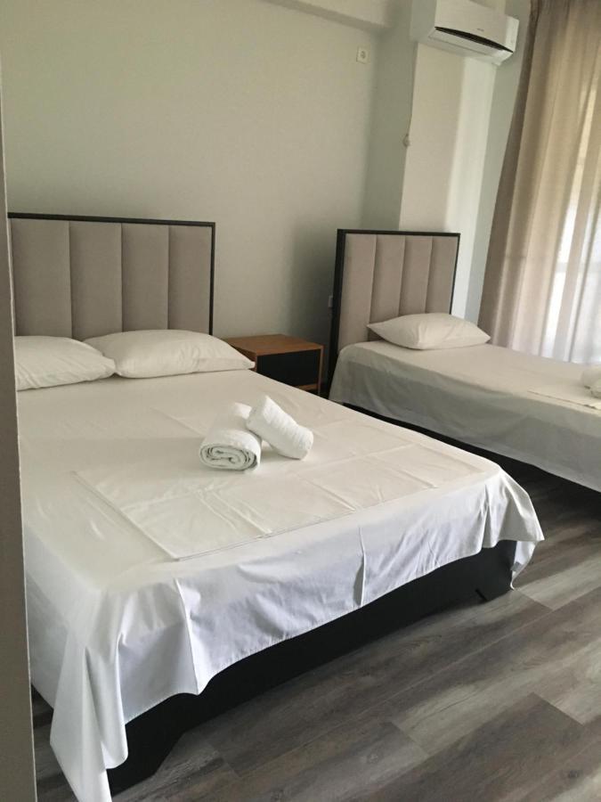 Irini Boutique Rooms!!! Himarë Exterior foto