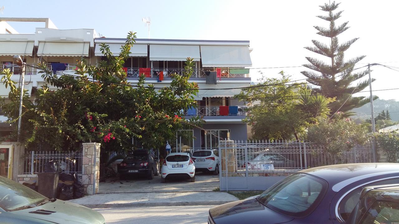 Irini Boutique Rooms!!! Himarë Exterior foto