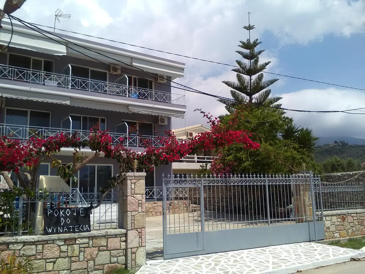 Irini Boutique Rooms!!! Himarë Exterior foto